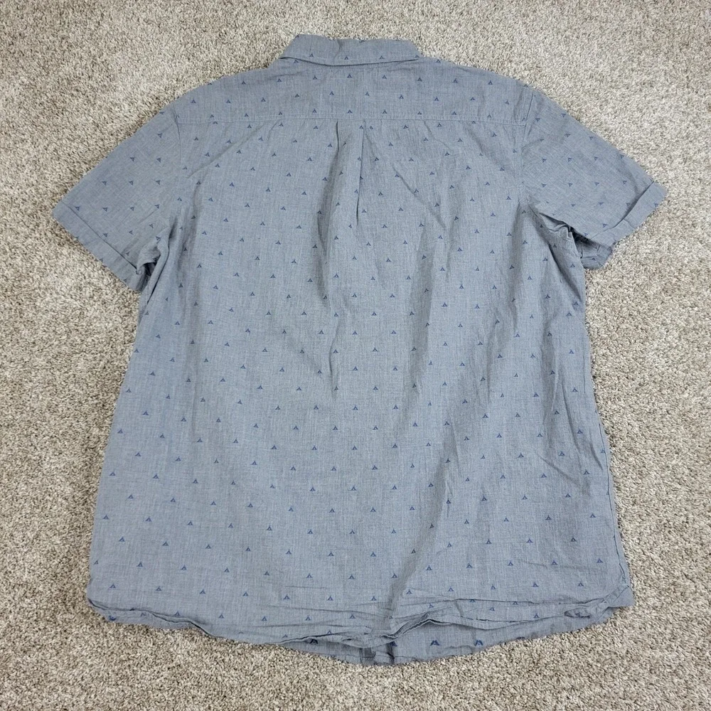 The North Face Mens 2XL Gray AOP Button Up Short Sleeve